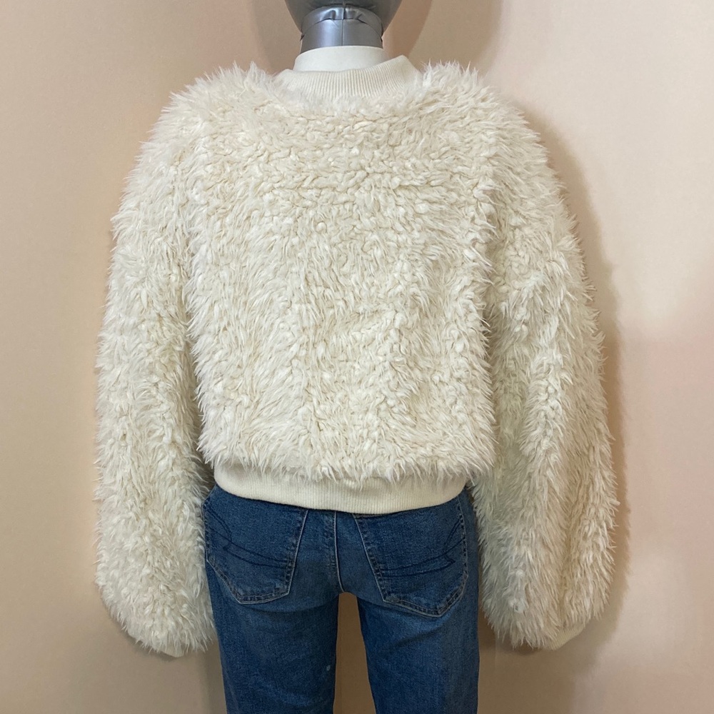 Women's Cream Faux Fur Zip-Front Jacket - Picture 4 of 13